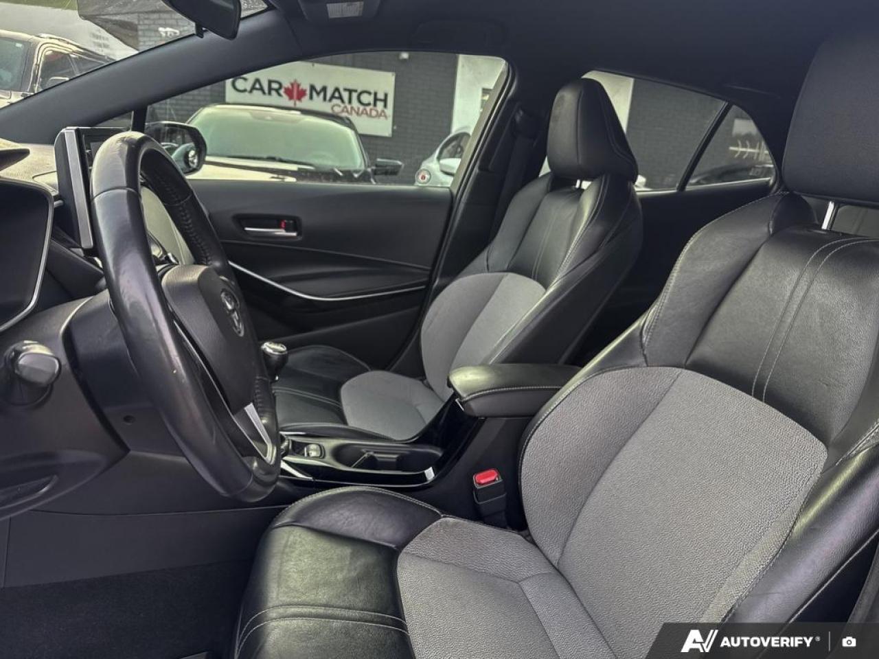2019 Toyota Corolla XSE / NO ACCIDENTS / NAV / LEATHER /HTD SEATS/ M/T - Photo #10