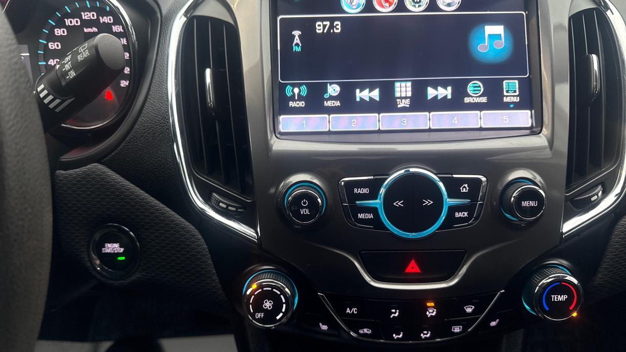 2018 Chevrolet Cruze LT Photo