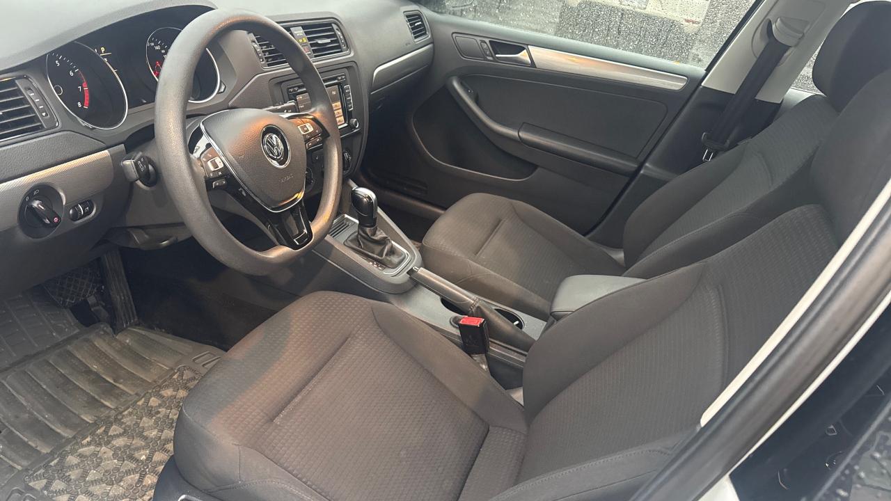 2015 Volkswagen Jetta Trendline Photo