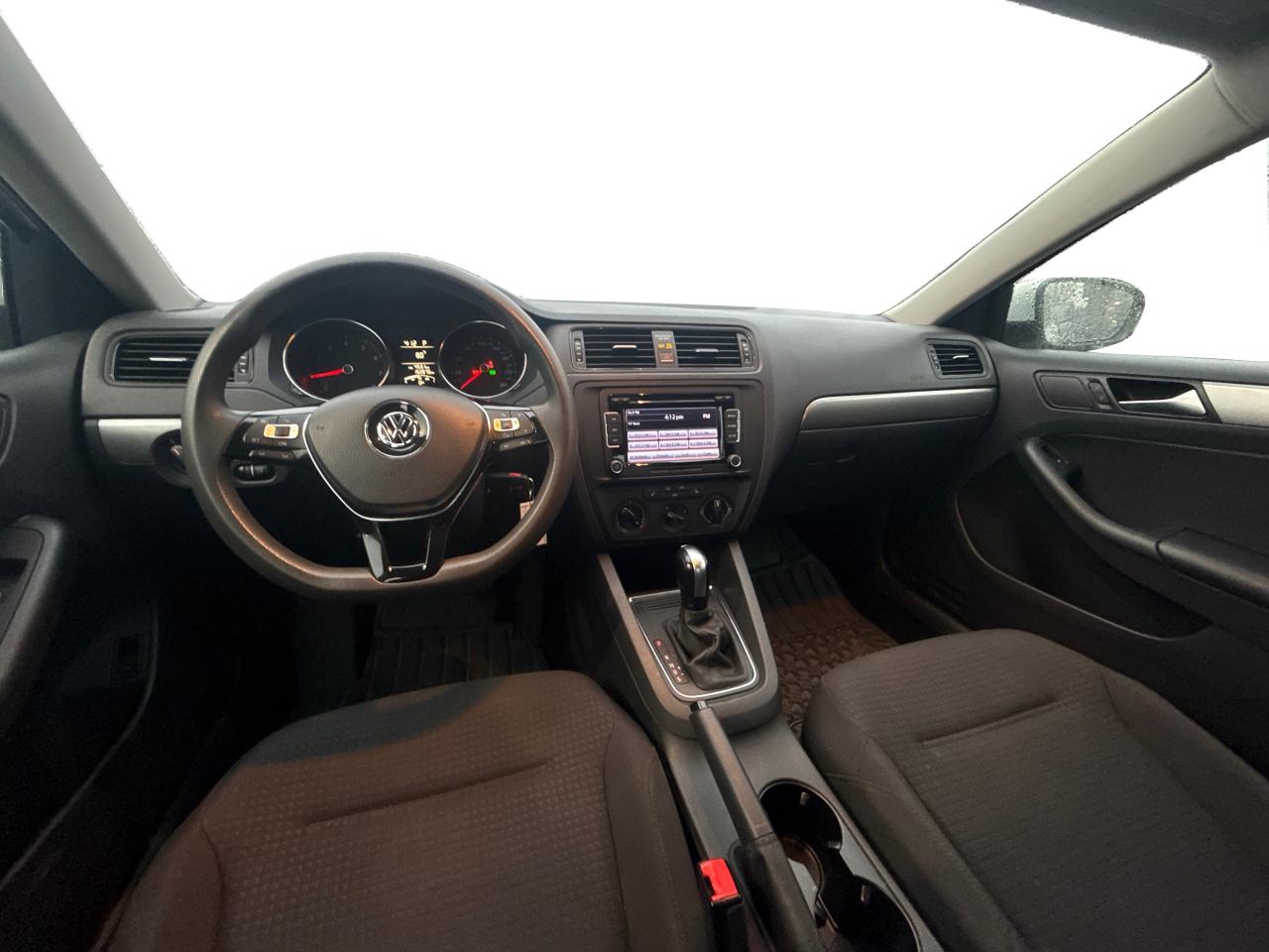 2015 Volkswagen Jetta Trendline Photo