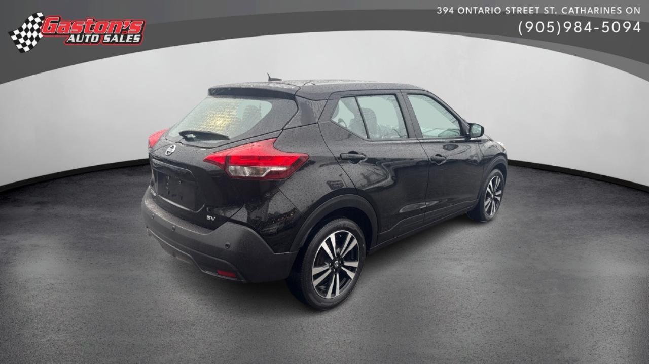 2020 Nissan Kicks SV Photo