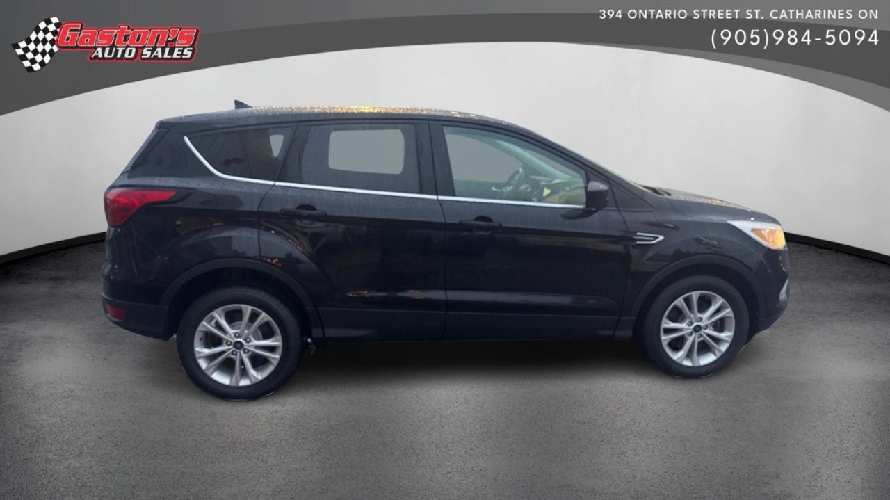 2019 Ford Escape SE Photo