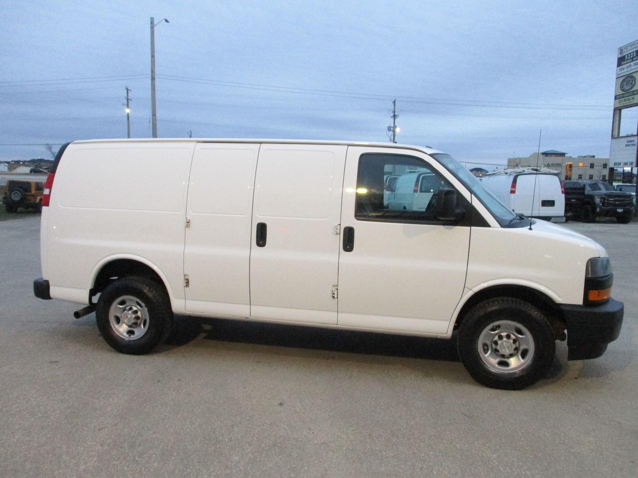 2020 Chevrolet Express Cargo Van  - Photo #4