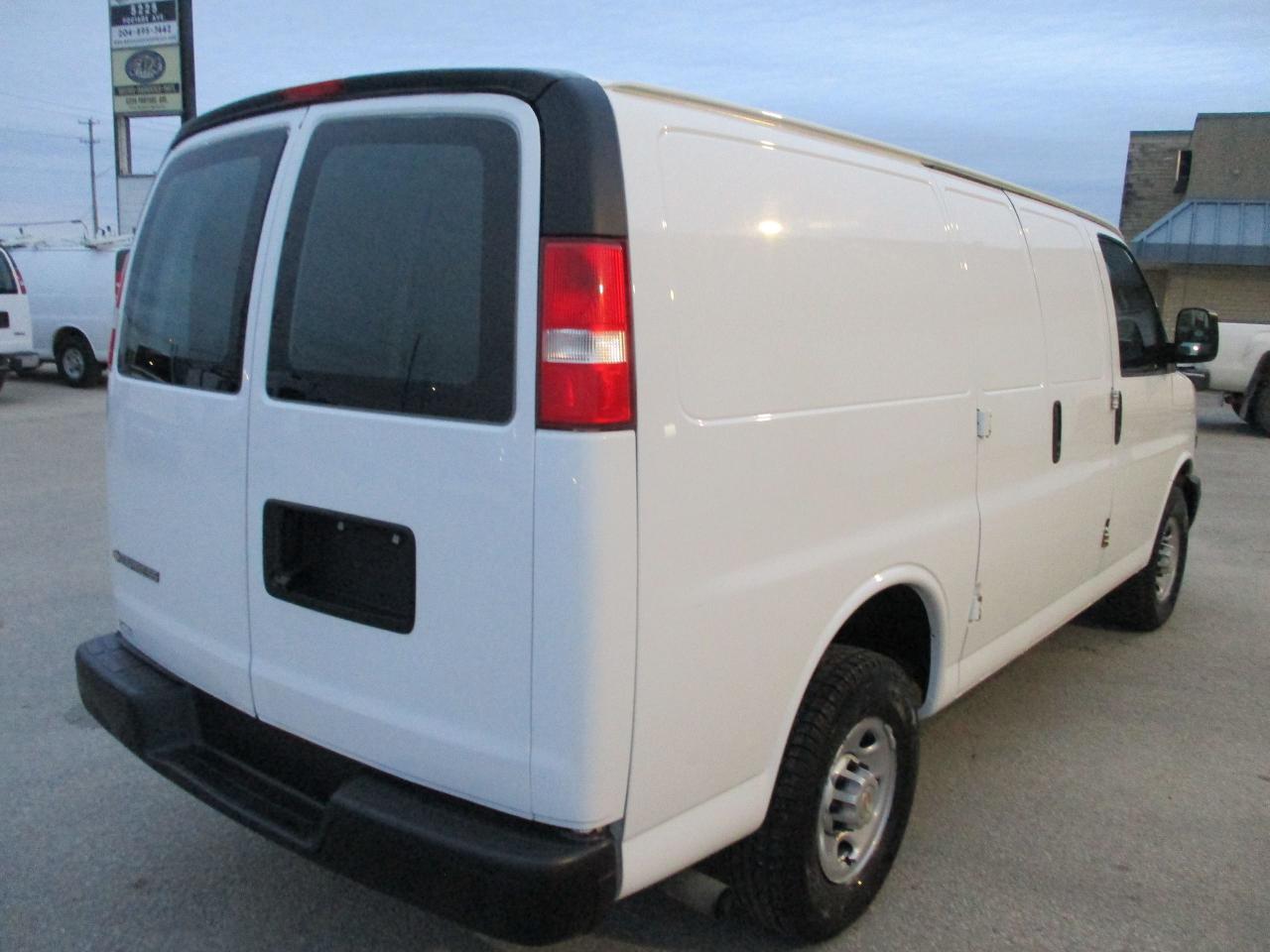 2020 Chevrolet Express Cargo Van  - Photo #5