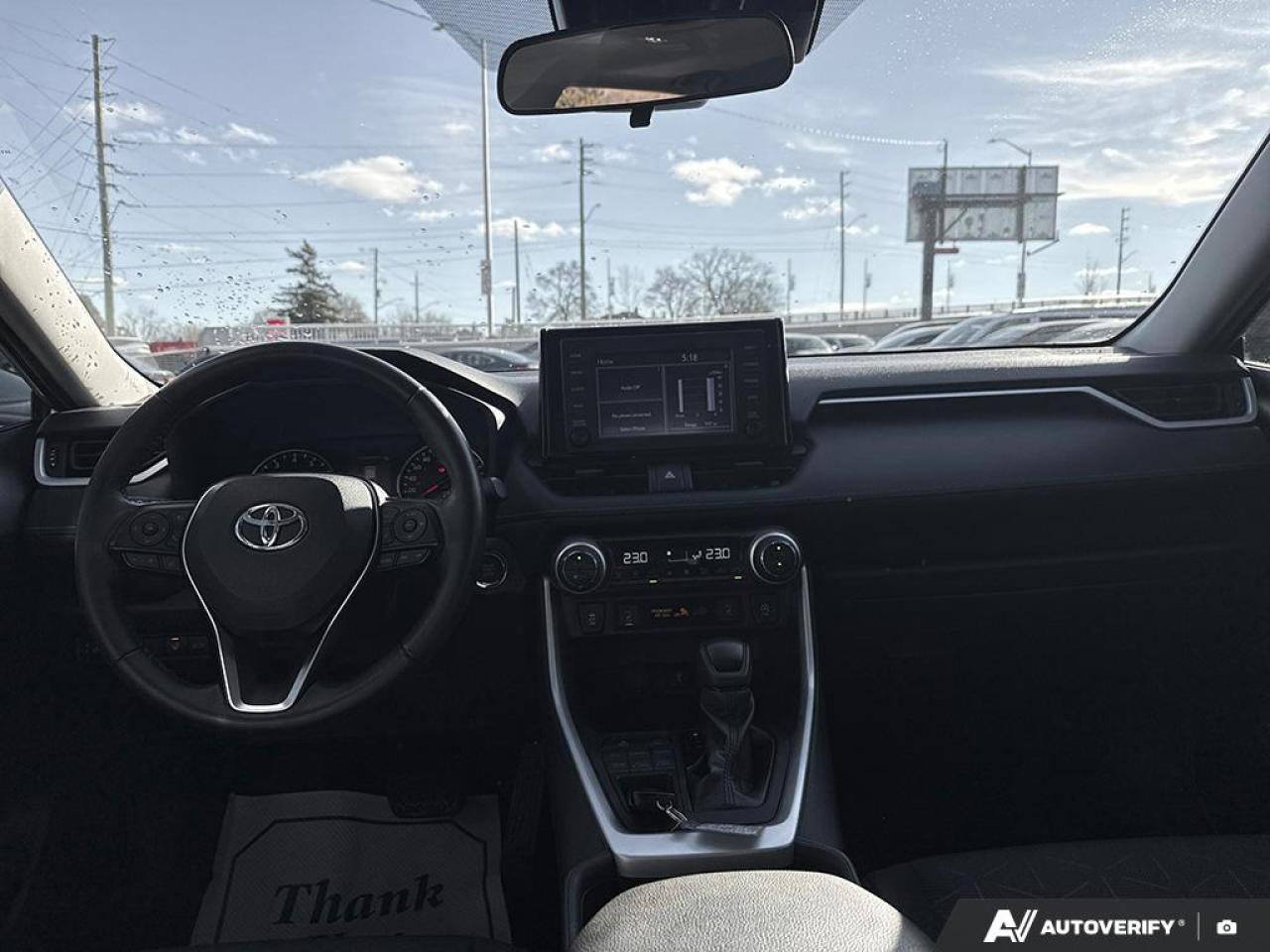 2021 Toyota RAV4 XLE / AWD / HTD SEATS / HTD STEERING / SUNROOF - Photo #11