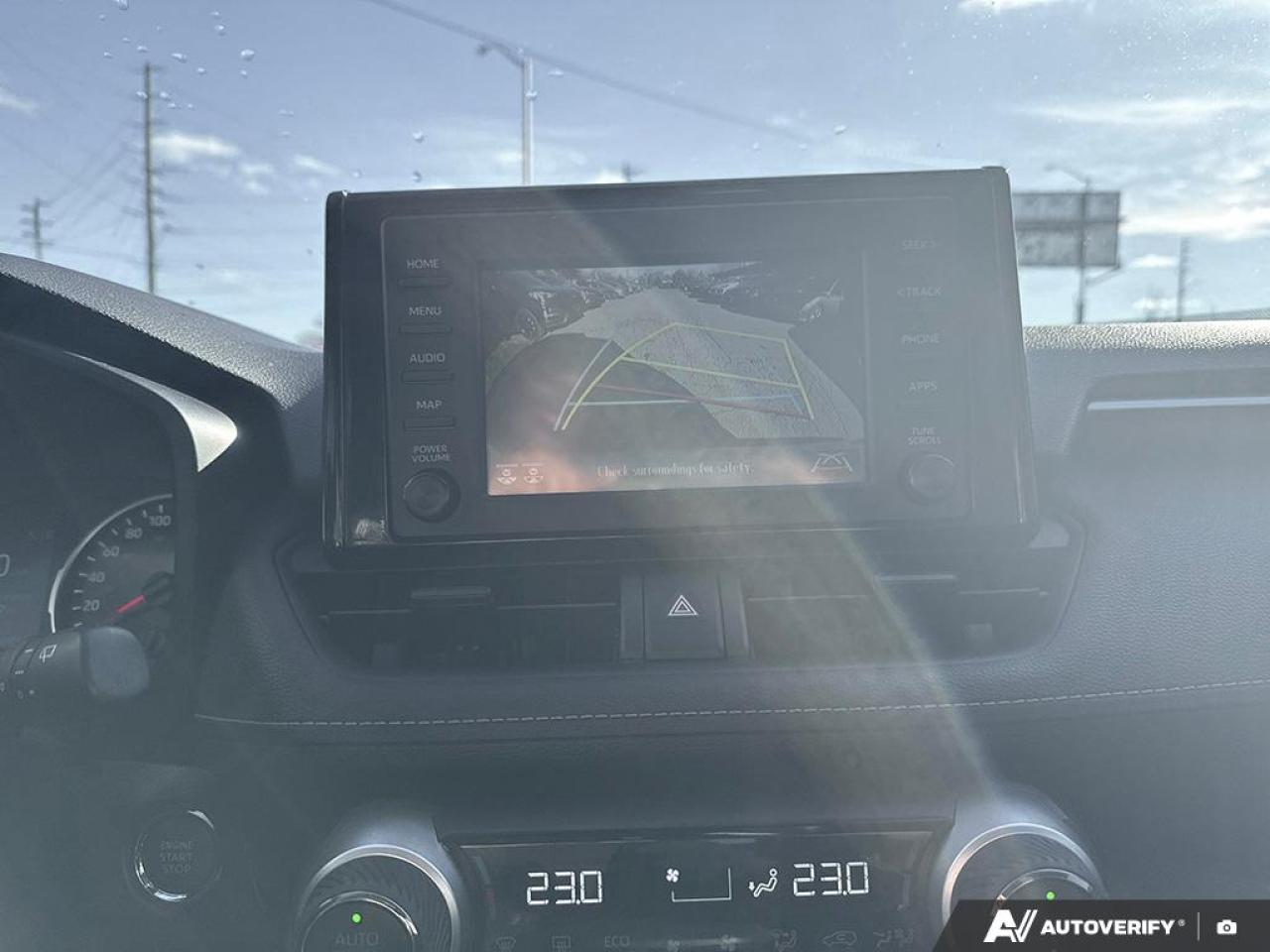 2021 Toyota RAV4 XLE / AWD / HTD SEATS / HTD STEERING / SUNROOF - Photo #15