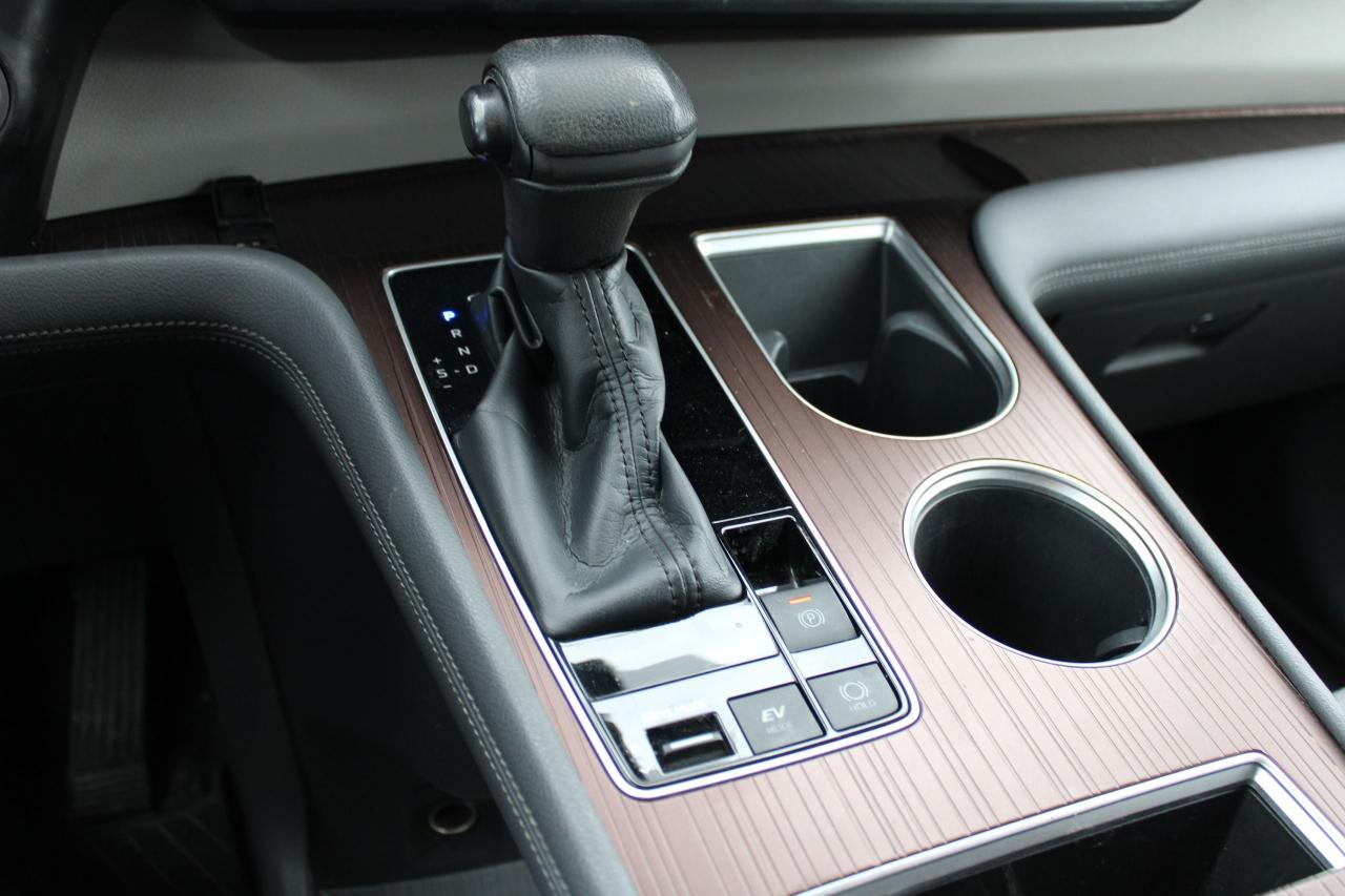 2021 Toyota Sienna 7-Passenger FWD - Photo #14