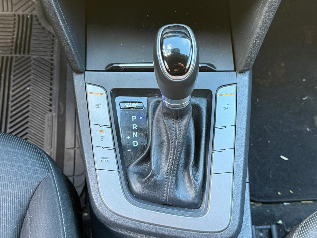 2018 Hyundai Elantra GL FWD *SAFETY INCL*WINTER TIRES* Photo