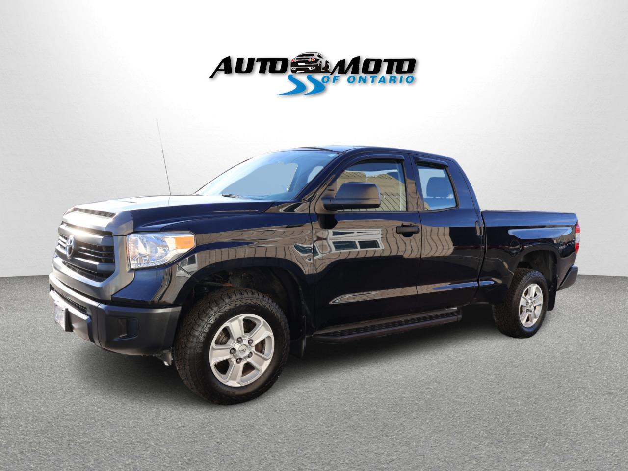 2017 Toyota Tundra V8 SR 4WD CERTIFIED *ACCIDENT FREE*TOYOTA MAINTAIN* CAMERA BLUETOOTH CRUISE ALLOYS Photo2