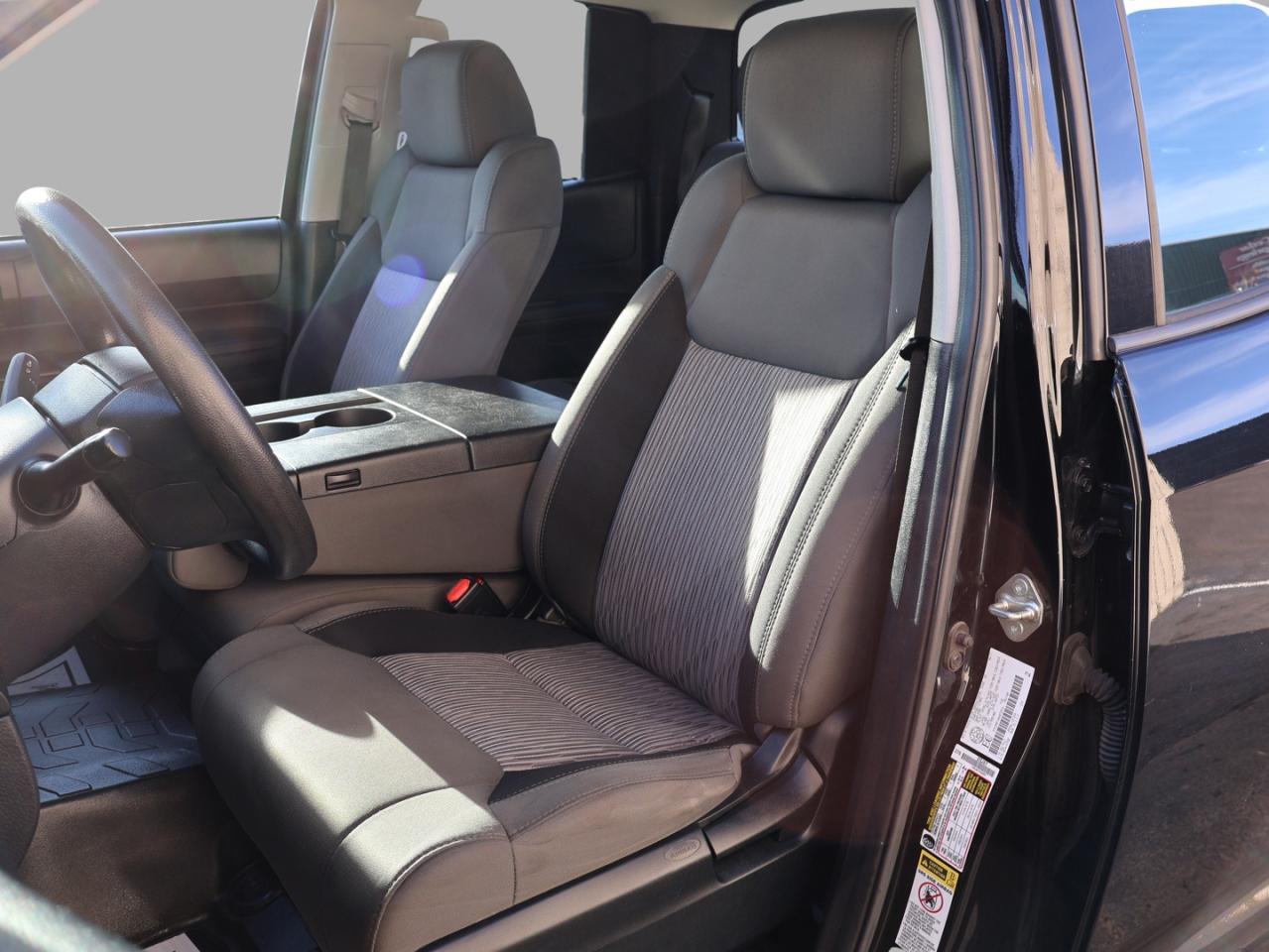 2017 Toyota Tundra V8 SR 4WD CERTIFIED *ACCIDENT FREE*TOYOTA MAINTAIN* CAMERA BLUETOOTH CRUISE ALLOYS - Photo #12