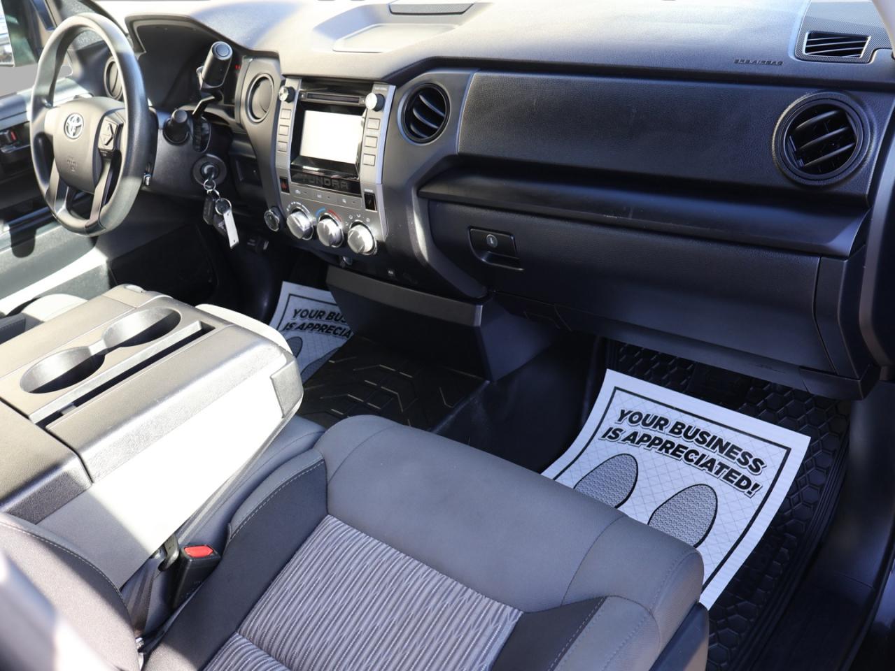 2017 Toyota Tundra V8 SR 4WD CERTIFIED *ACCIDENT FREE*TOYOTA MAINTAIN* CAMERA BLUETOOTH CRUISE ALLOYS - Photo #11