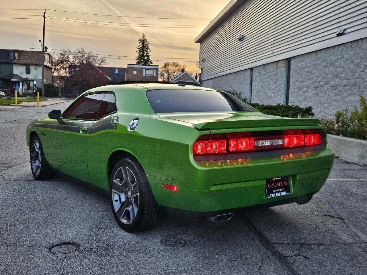 2011 Dodge Challenger R/T CLASSIC-HEMI V8-GREEN WITH ENVY Photo3