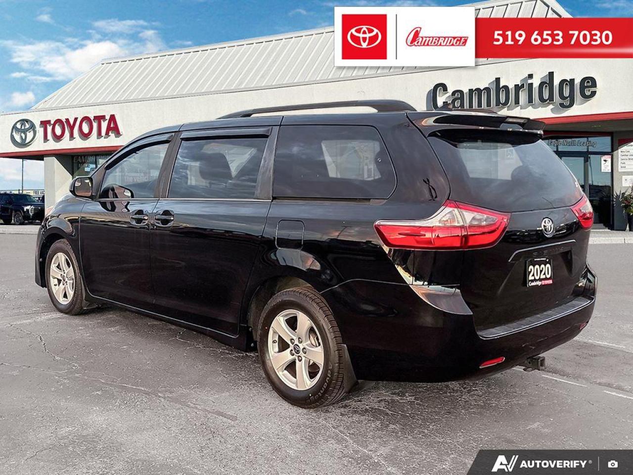 2020 Toyota Sienna LE 8-Passenger Photo3