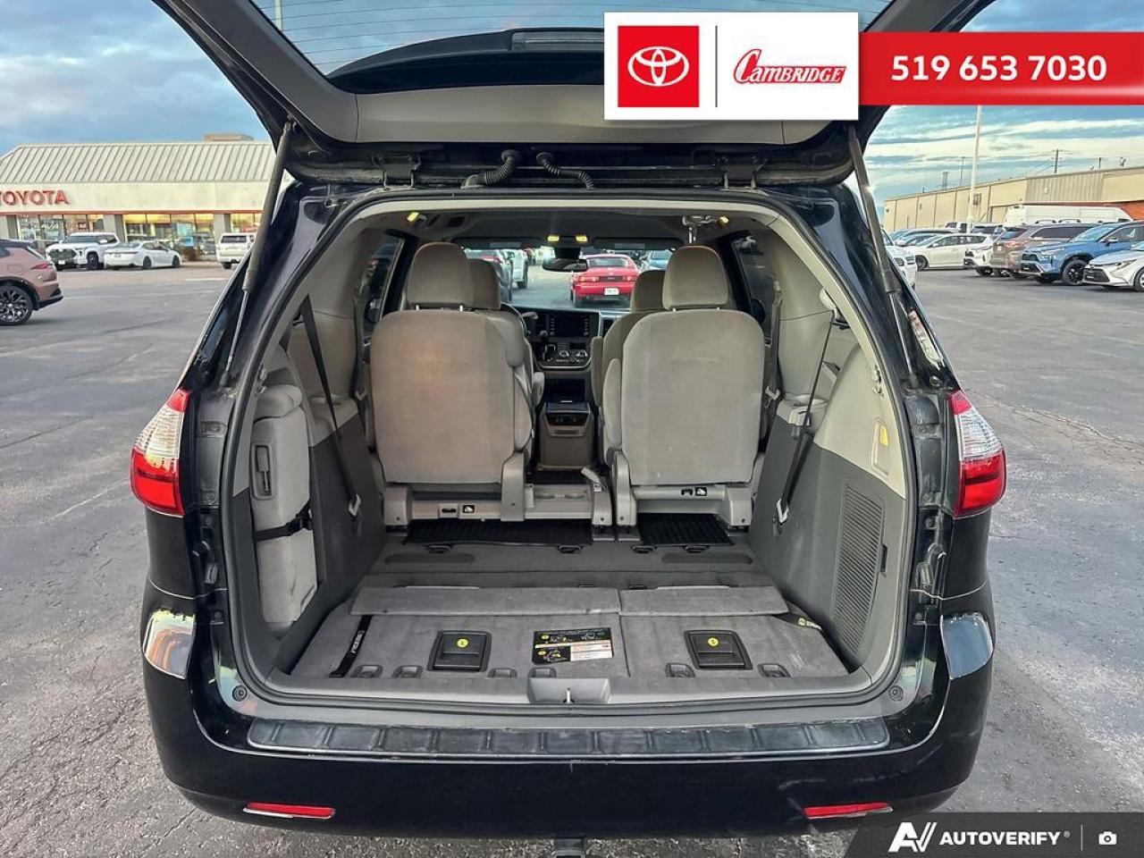 2020 Toyota Sienna LE 8-Passenger Photo