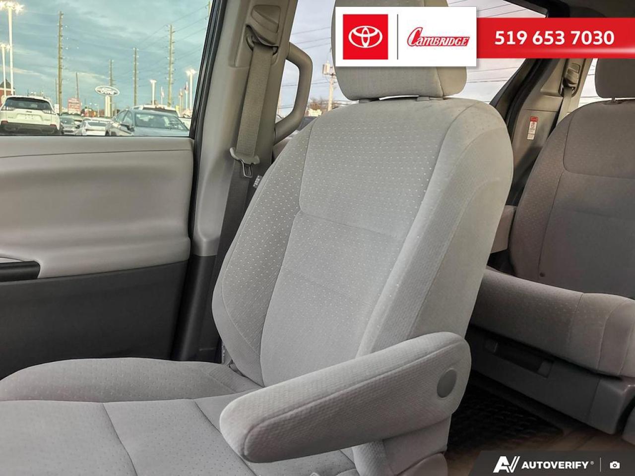 2020 Toyota Sienna LE 8-Passenger Photo