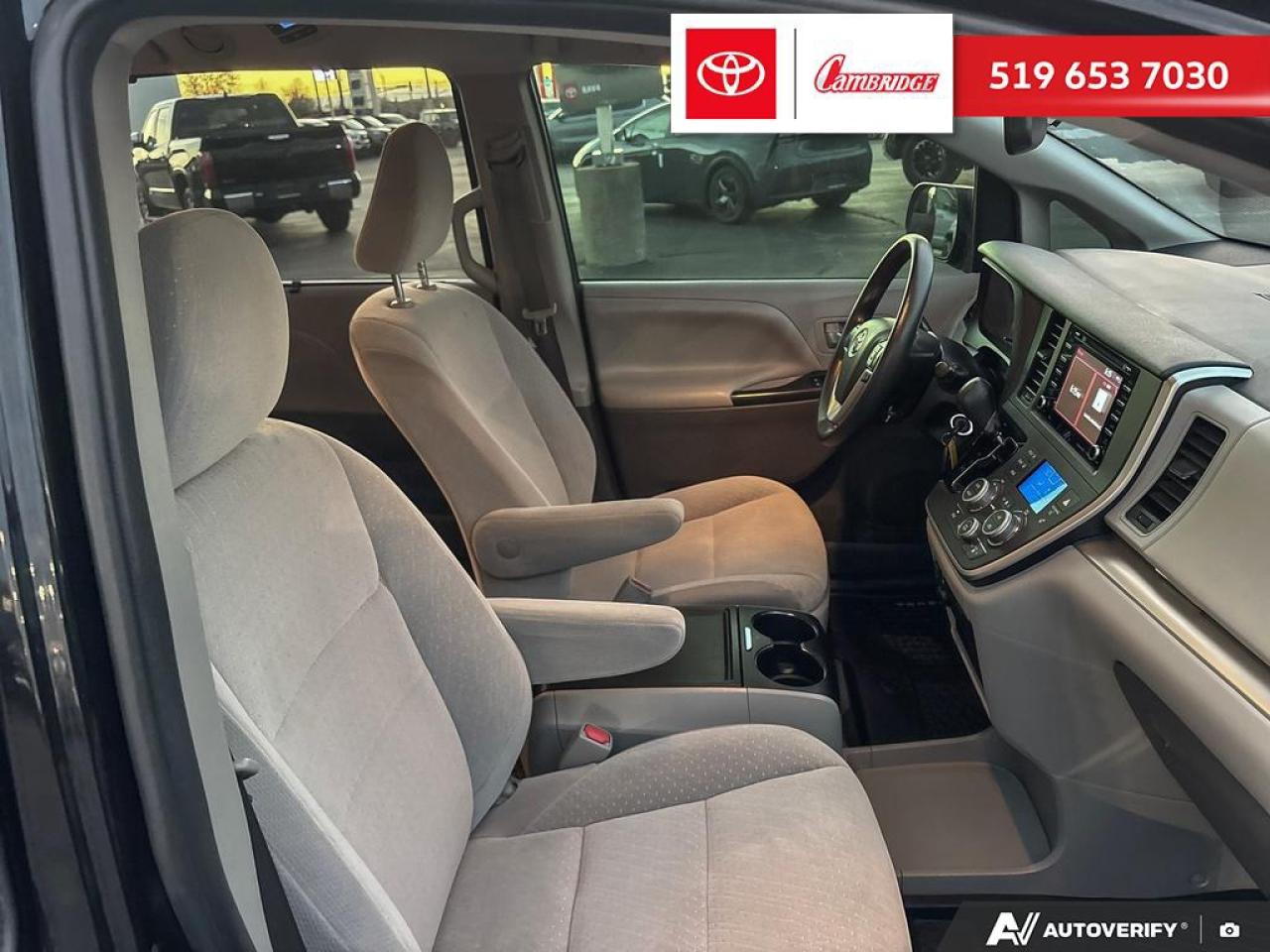2020 Toyota Sienna LE 8-Passenger Photo
