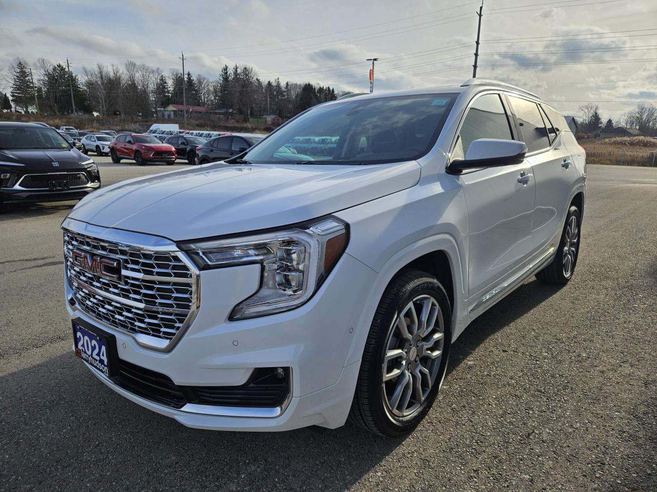 2024 GMC Terrain Denali One Owner | Leather | Navigation | Sunroof | 19" Wheels Photo