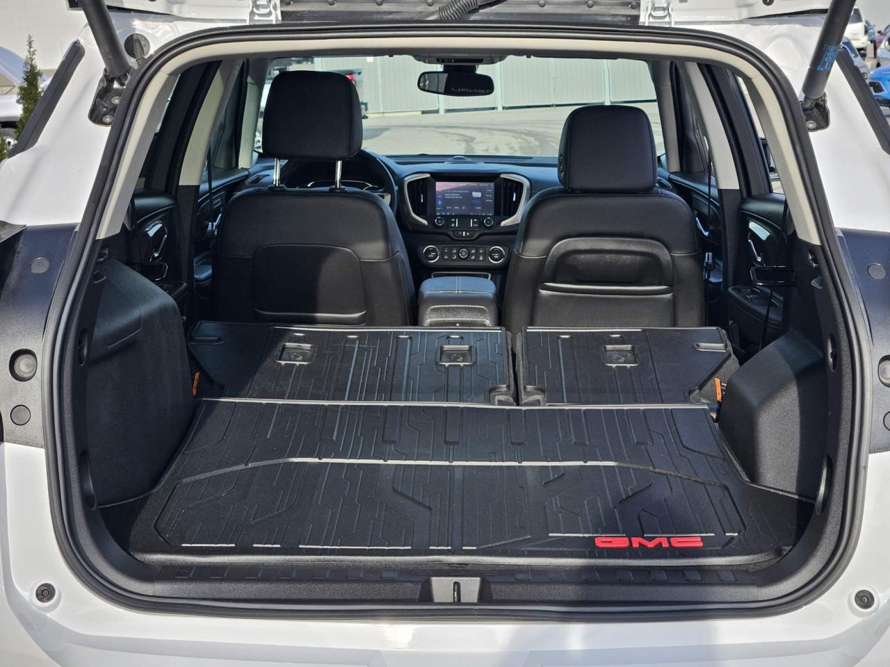 2024 GMC Terrain Denali One Owner | Leather | Navigation | Sunroof | 19" Wheels Photo