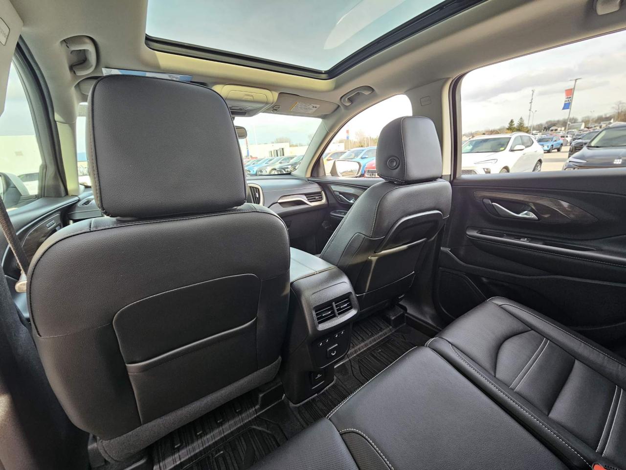 2024 GMC Terrain Denali One Owner | Leather | Navigation | Sunroof | 19" Wheels Photo