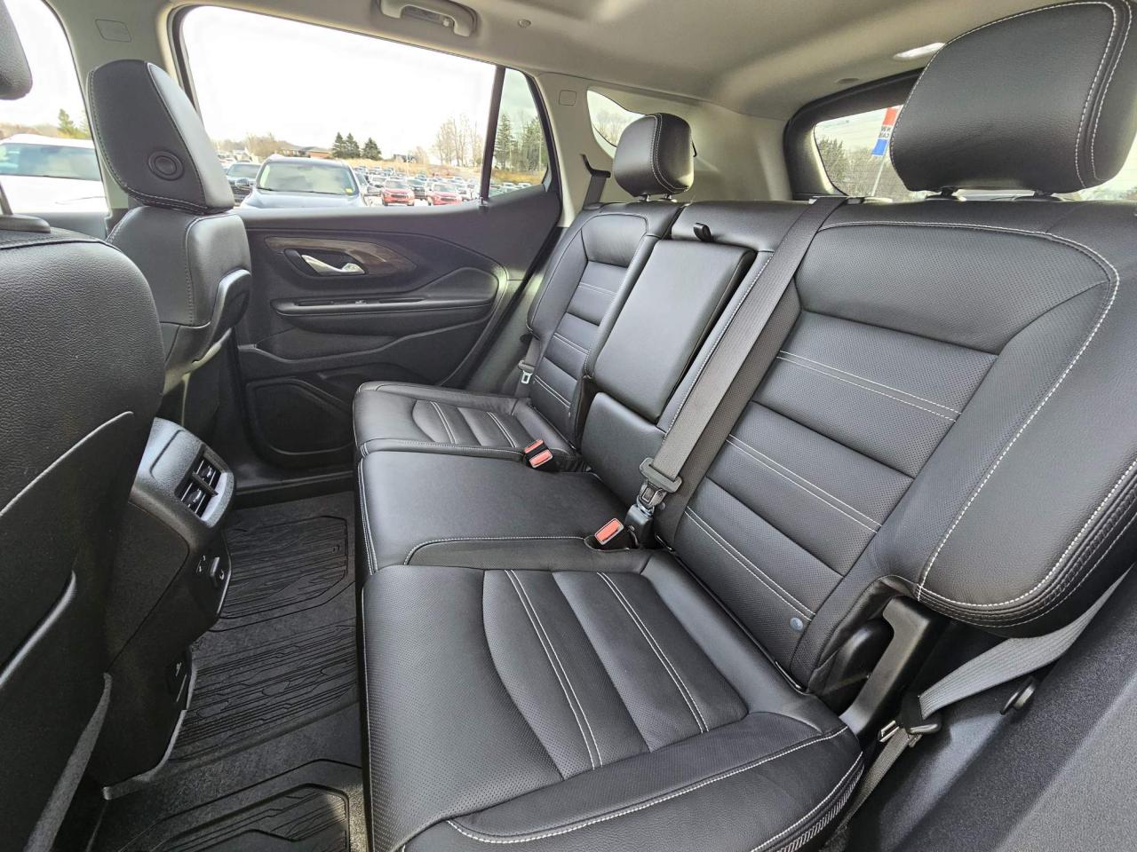 2024 GMC Terrain Denali One Owner | Leather | Navigation | Sunroof | 19" Wheels Photo