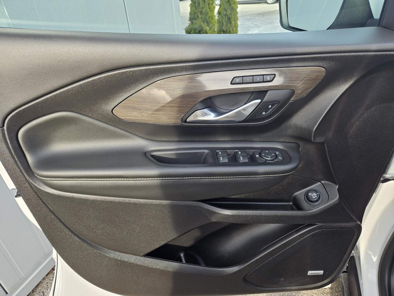 2024 GMC Terrain Denali One Owner | Leather | Navigation | Sunroof | 19" Wheels Photo