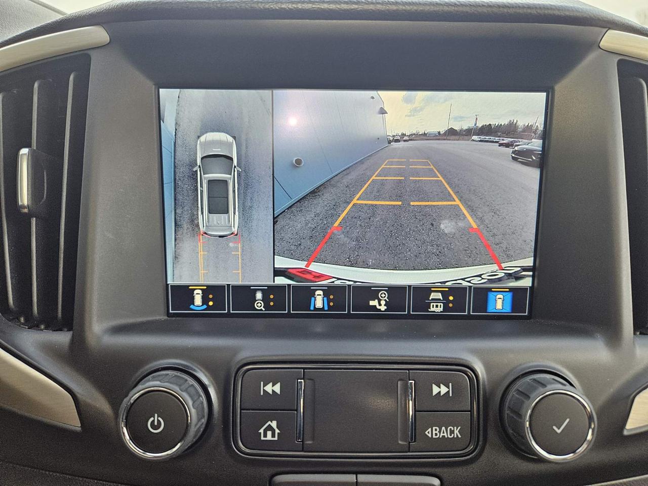 2024 GMC Terrain Denali One Owner | Leather | Navigation | Sunroof | 19" Wheels Photo