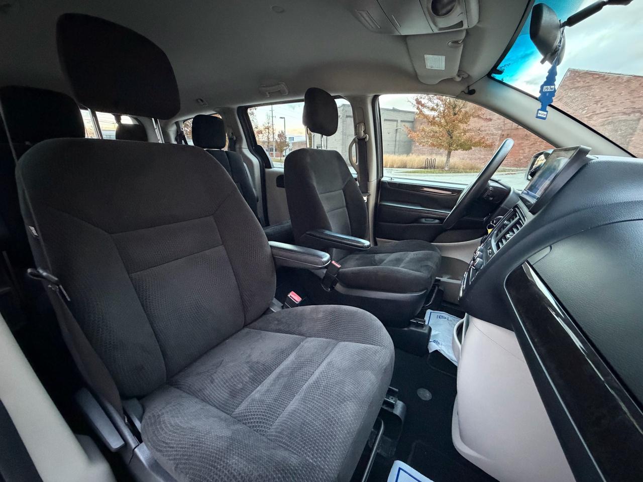 2016 Dodge Grand Caravan CANADA VALUE PACKAGE - Photo #14