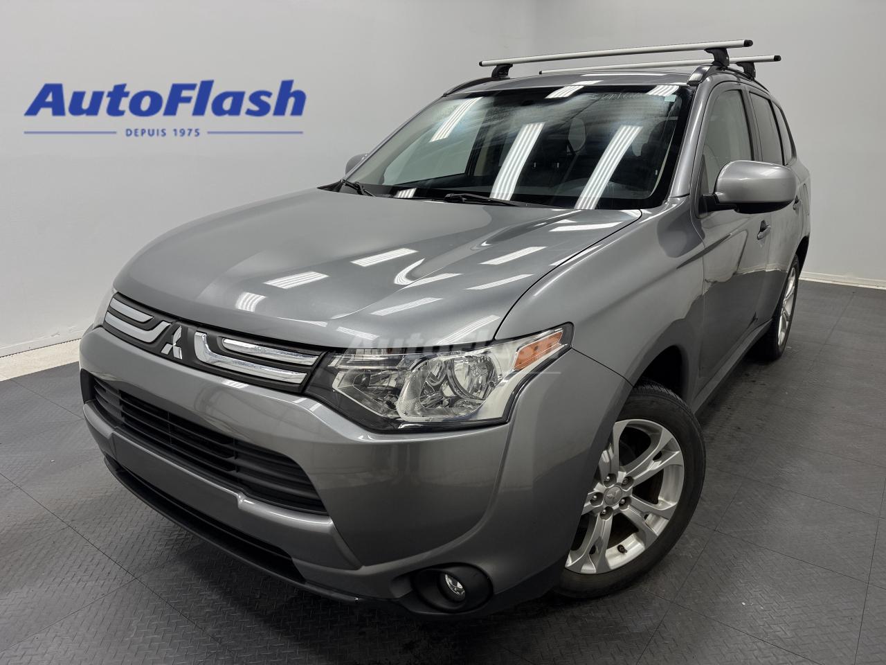 Used 2014 Mitsubishi Outlander ES, BLUETOOTH, CUIR, SIÈGES CHAUFF, TOIT OUVRANT for sale in Saint-Hubert, QC