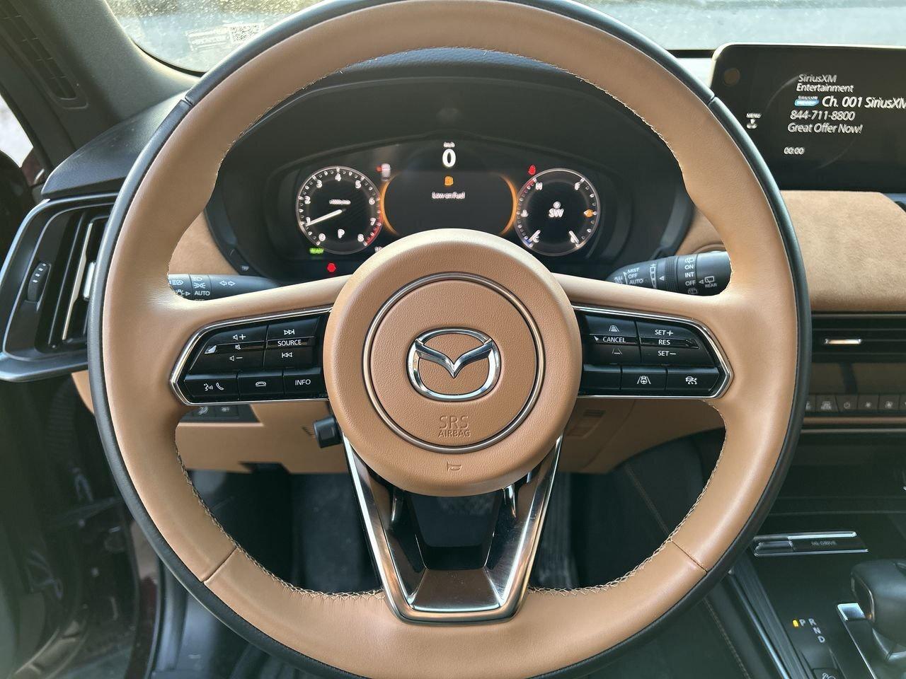 2024 Mazda CX-90 MHEV Signature CPO|LOW RATES| LOW KMS! Photo