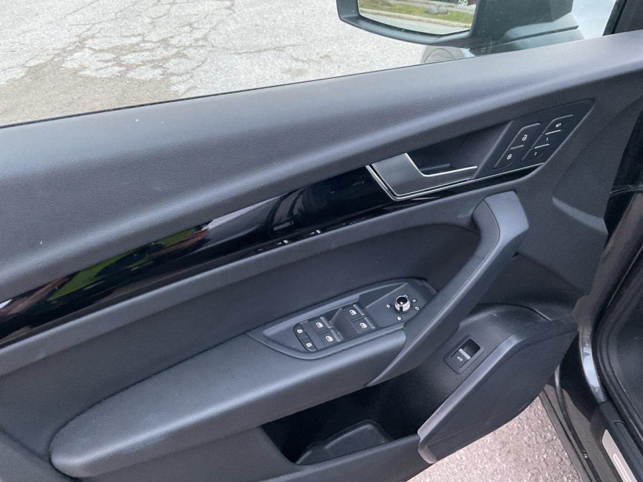 2022 Audi Q5 2.0T Progressiv! S-Line! Great kms! Certified! Photo