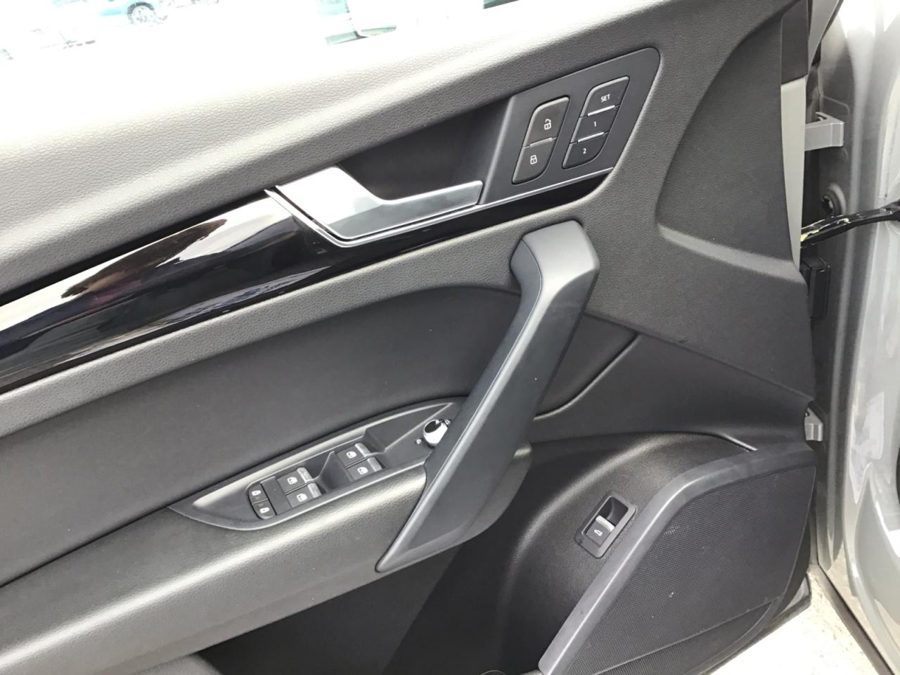 2022 Audi Q5 Sportback 2.0T Progressiv + S-Line Bk Pkg | 20" Wheels Photo