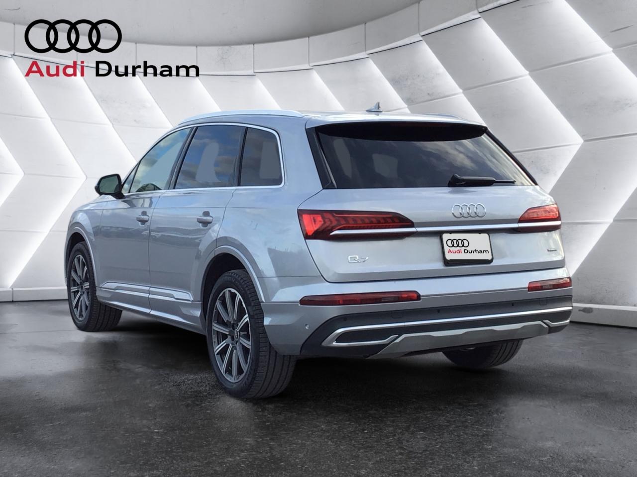 2021 Audi Q7 2.0T Progressiv + Audi Phonebox Wireless Charger Photo2