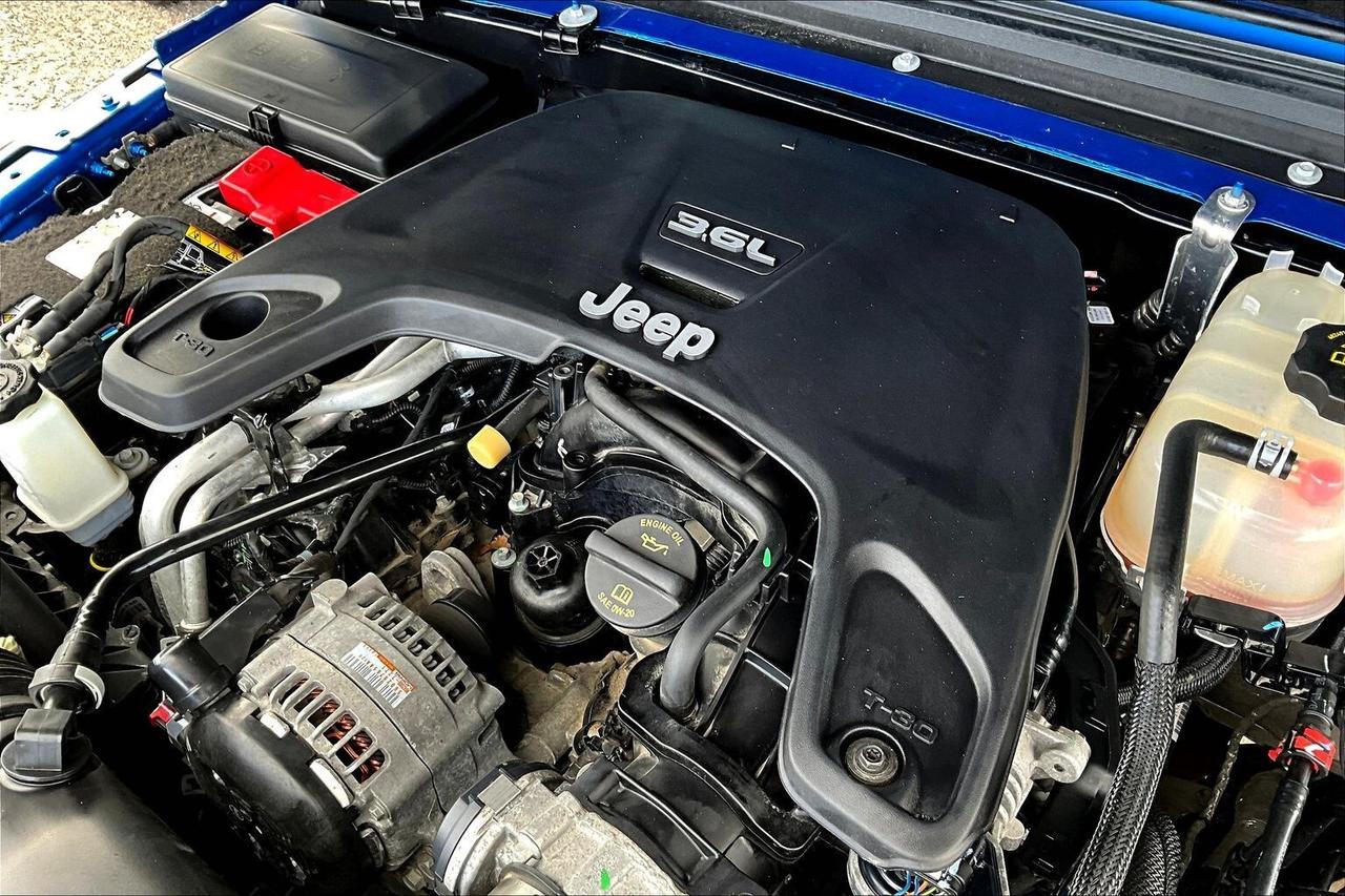 2021 Jeep Gladiator Rubicon |Heated Leather |BedLiner |Alpine NAV |4X4 Photo