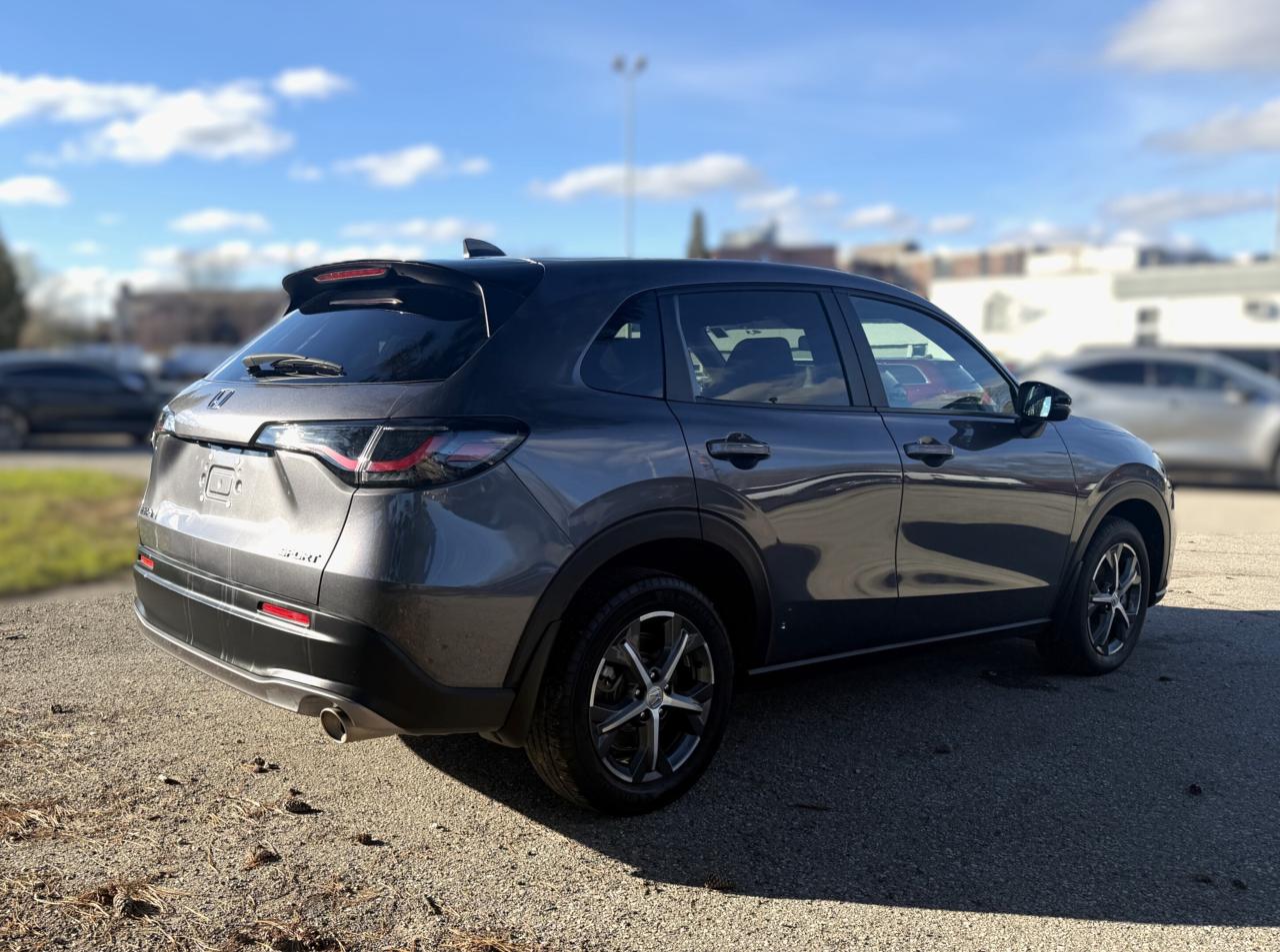 2025 Honda HR-V Sport AWD CVT | SUNROOF | REMOTE START | BLUETOOTH Photo4