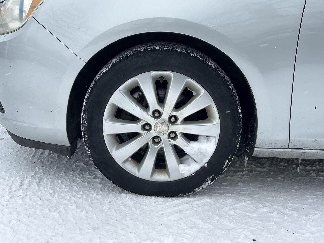 2016 Buick Verano REMOTE START, BACK UP CAMERA, LEATHER! - Photo #9