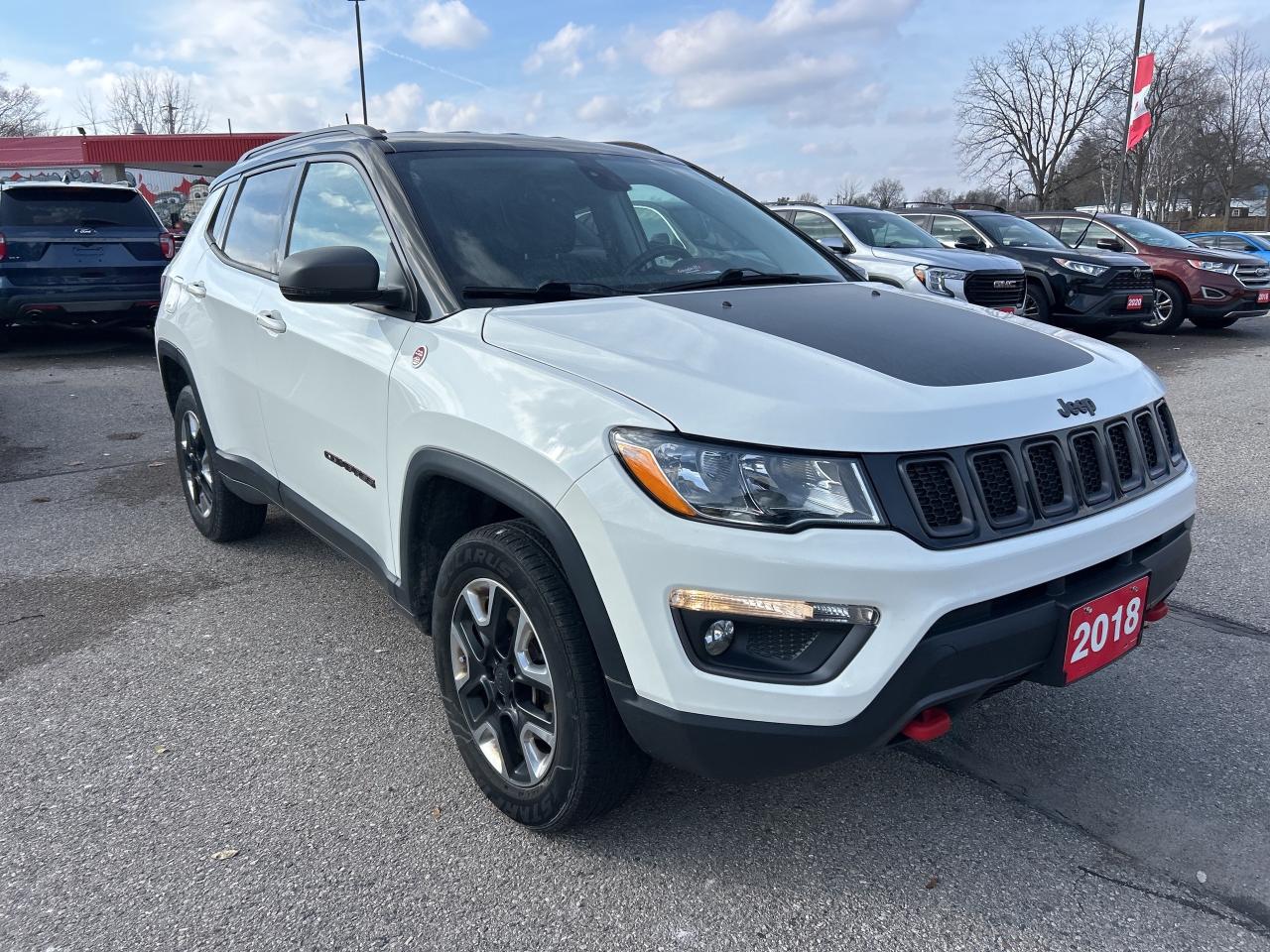 2018 Jeep Compass TRAILHAWK, CLEAN CARFAX, LEATHER, REMOTE START! - Photo #4