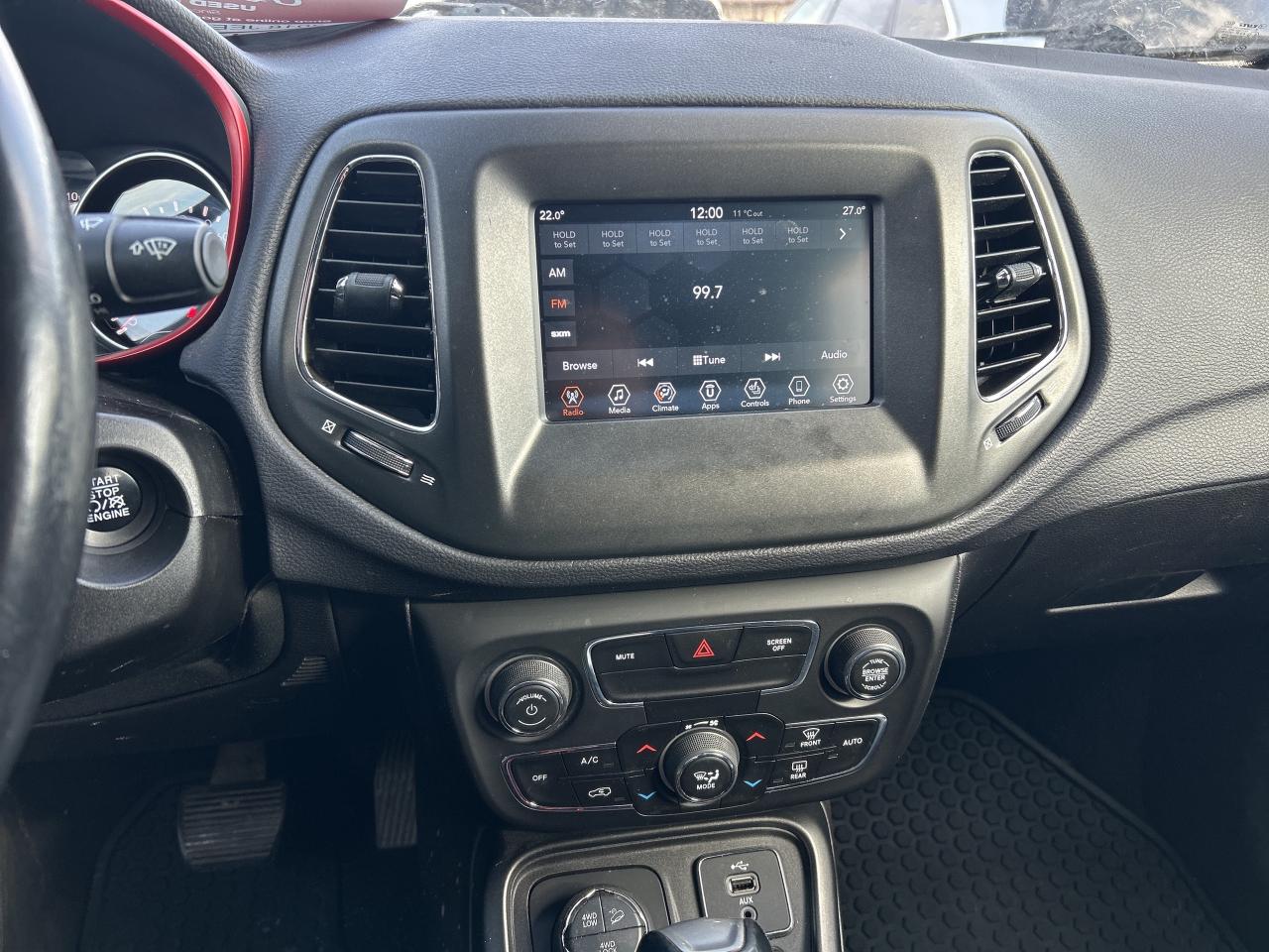 2018 Jeep Compass TRAILHAWK, CLEAN CARFAX, LEATHER, REMOTE START! - Photo #19