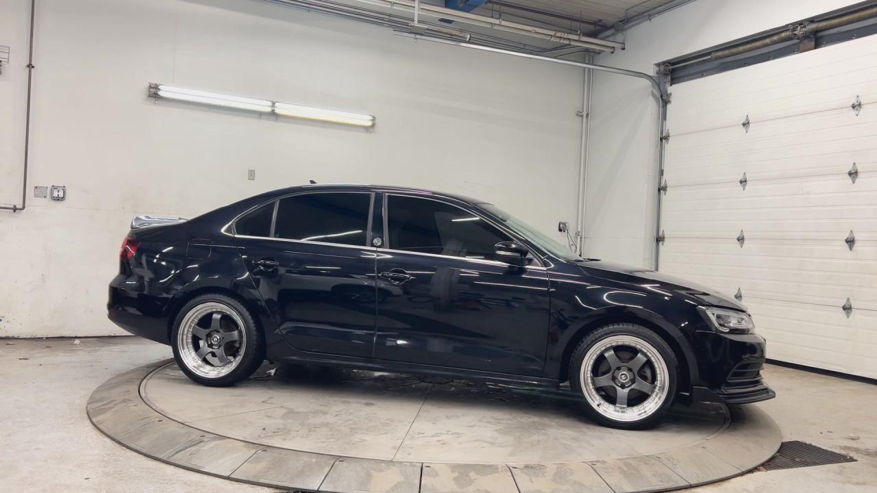 2017 Volkswagen Jetta WOLFSBURG | SUNROOF |HTD SEATS |CARPLAY | REAR CAM Photo