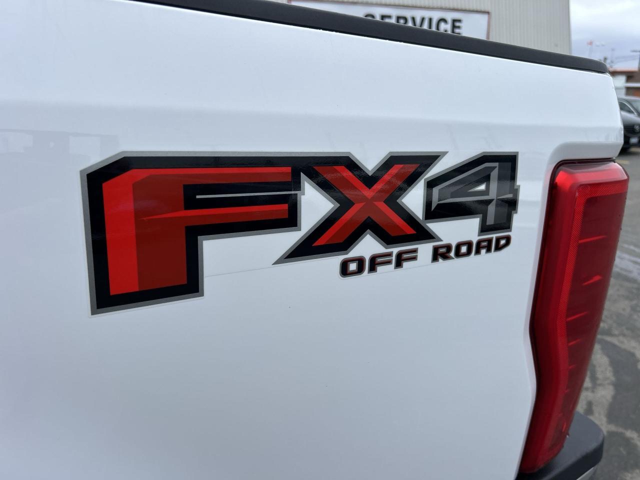 2019 Ford F-250 FX4 CREW 4X4 8FT BOX | LOW KMS! | TOW PKG | ALLOYS Photo