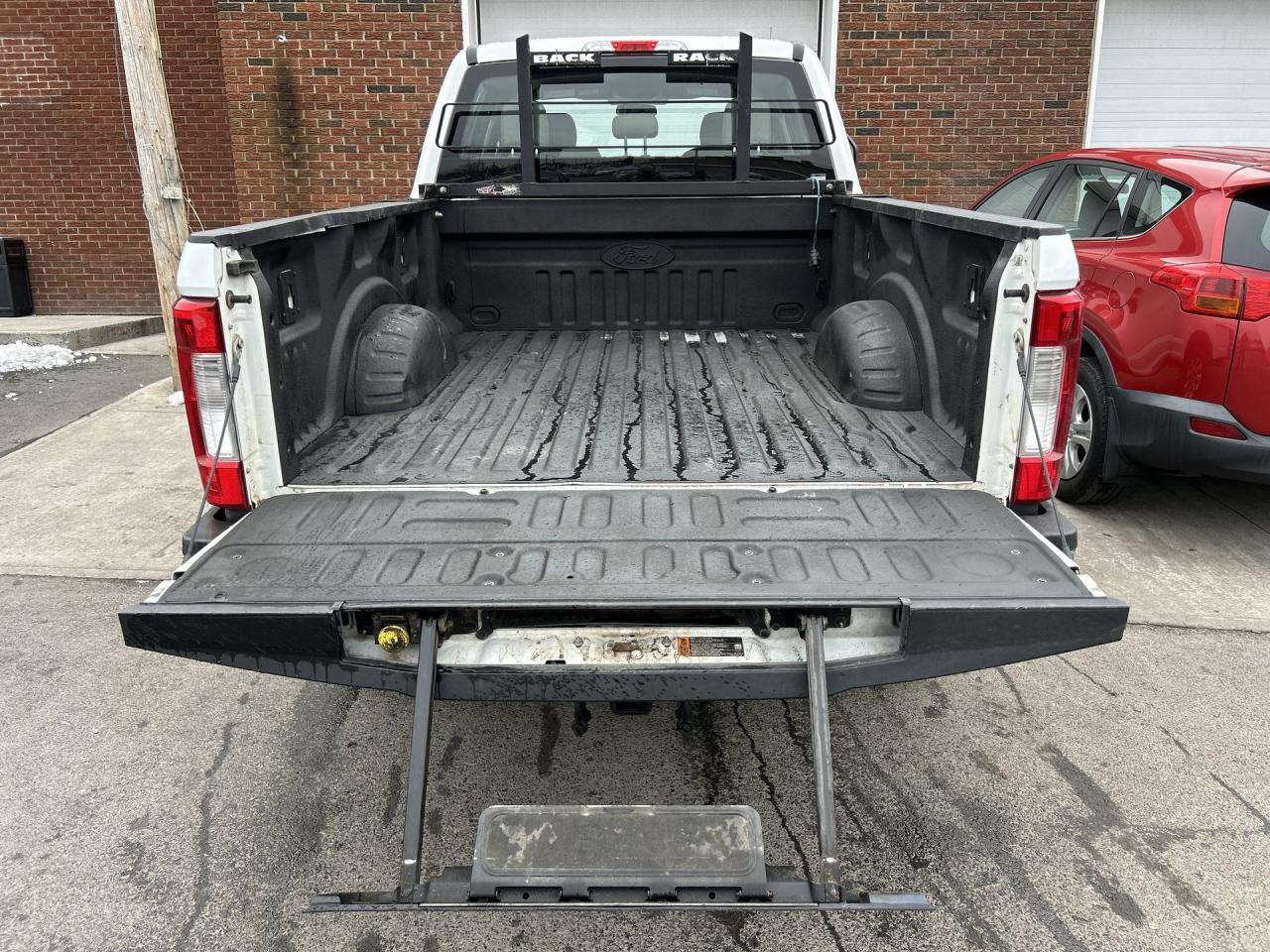 2019 Ford F-250 FX4 CREW 4X4 8FT BOX | LOW KMS! | TOW PKG | ALLOYS Photo
