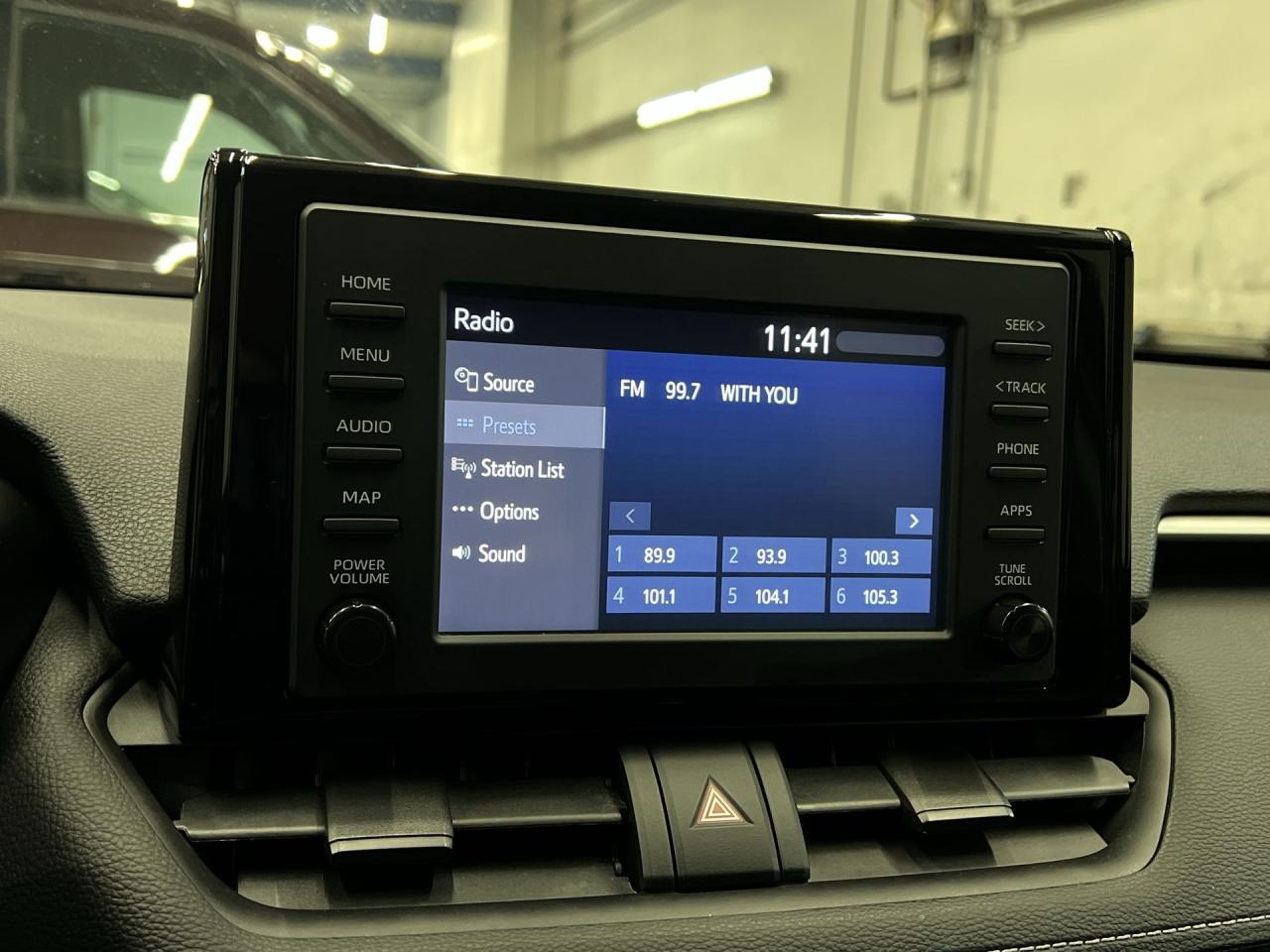 2020 Toyota RAV4 AWD |ONLY 60,000KMS| HTD SEATS |CARPLAY |BLUETOOTH Photo