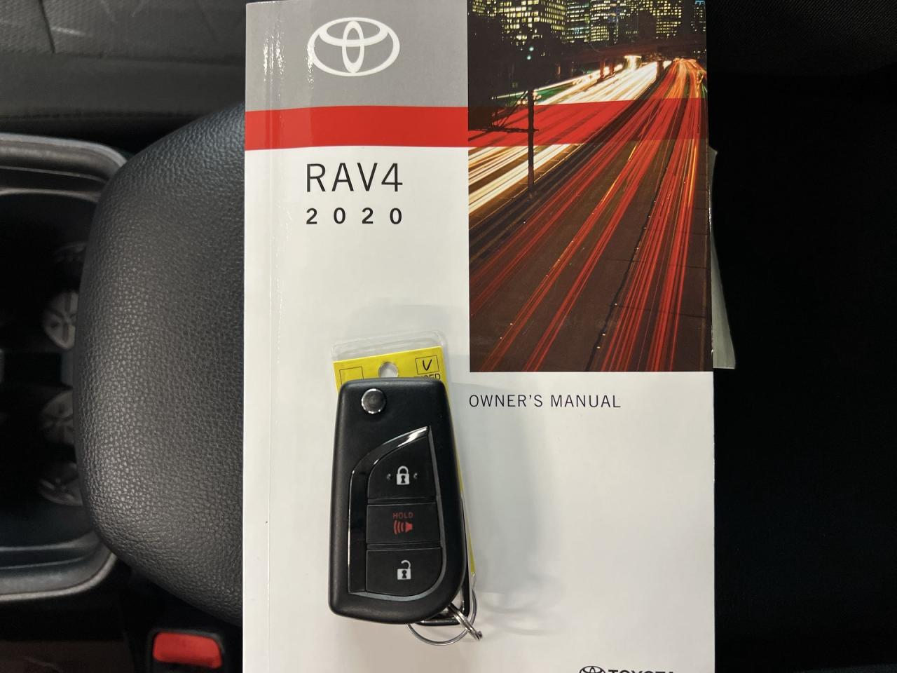 2020 Toyota RAV4 AWD |ONLY 60,000KMS| HTD SEATS |CARPLAY |BLUETOOTH Photo