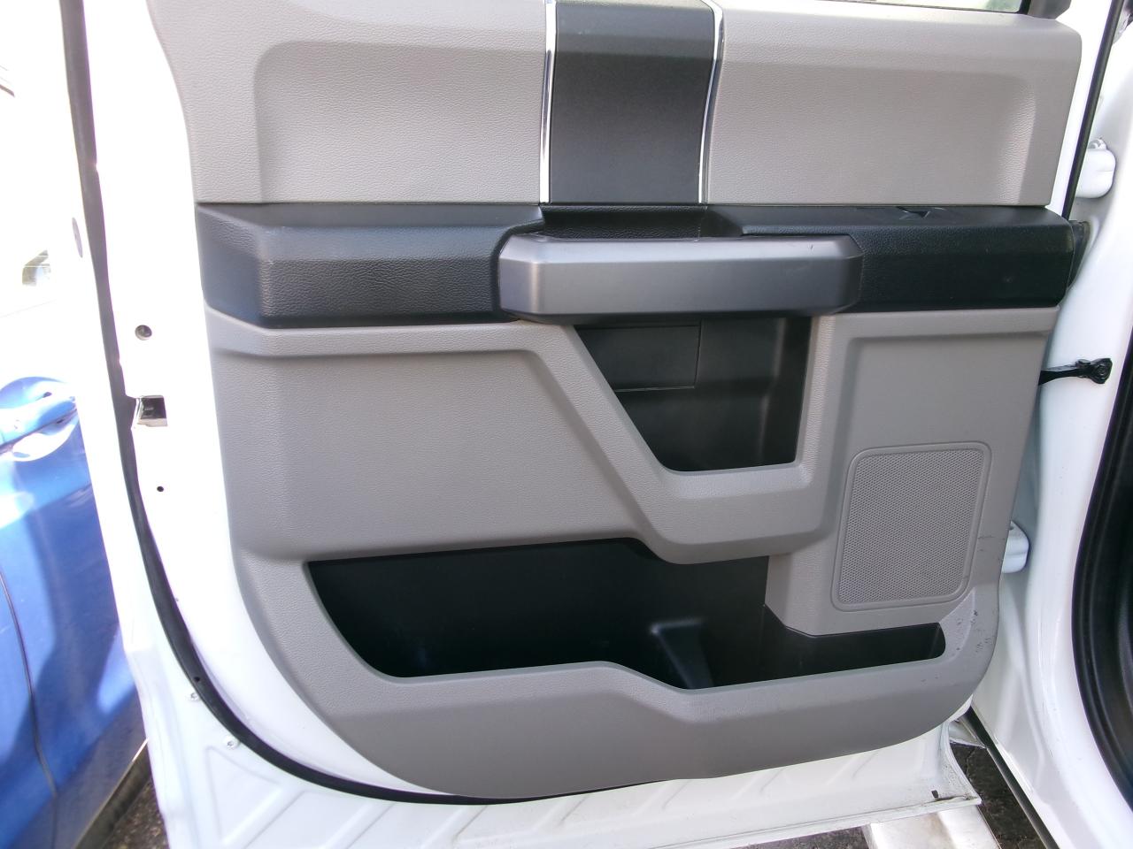 2019 Ford SUPER DUTY F-250 SRW XLT  4x4 Crew Cab - Photo #10