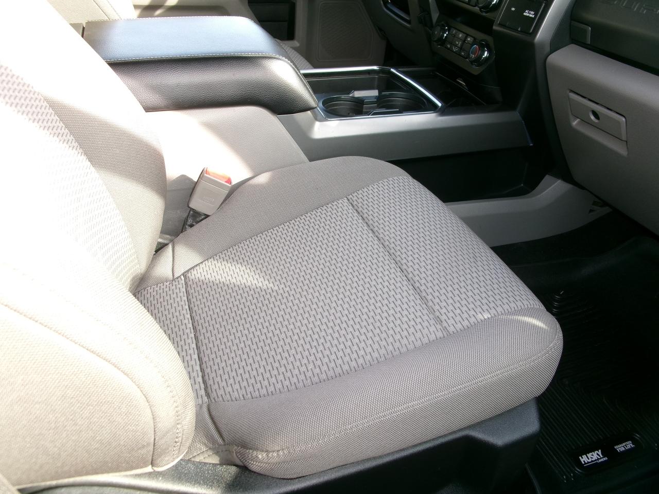 2019 Ford SUPER DUTY F-250 SRW XLT  4x4 Crew Cab Photo