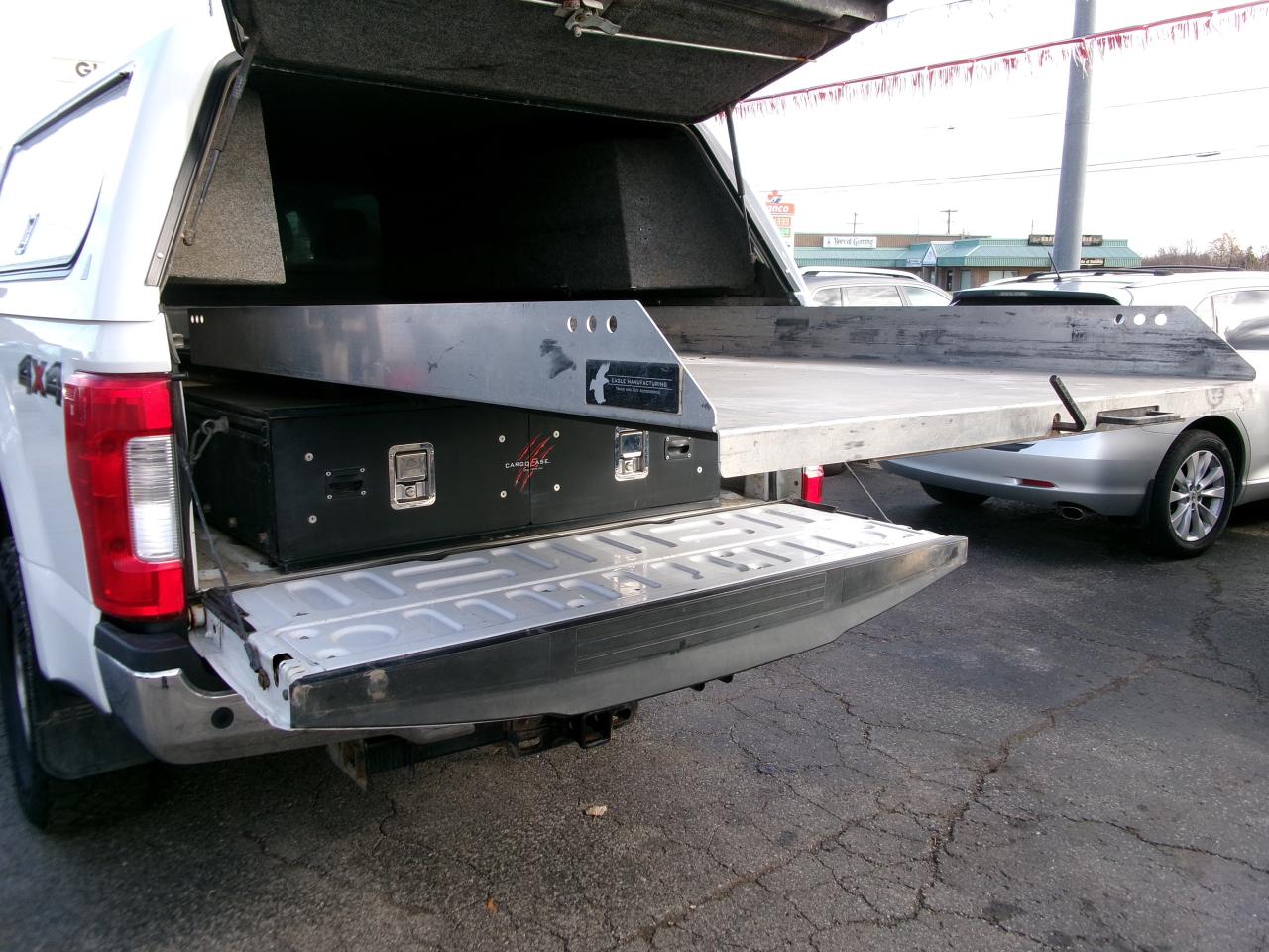 2019 Ford SUPER DUTY F-250 SRW XLT  4x4 Crew Cab Photo