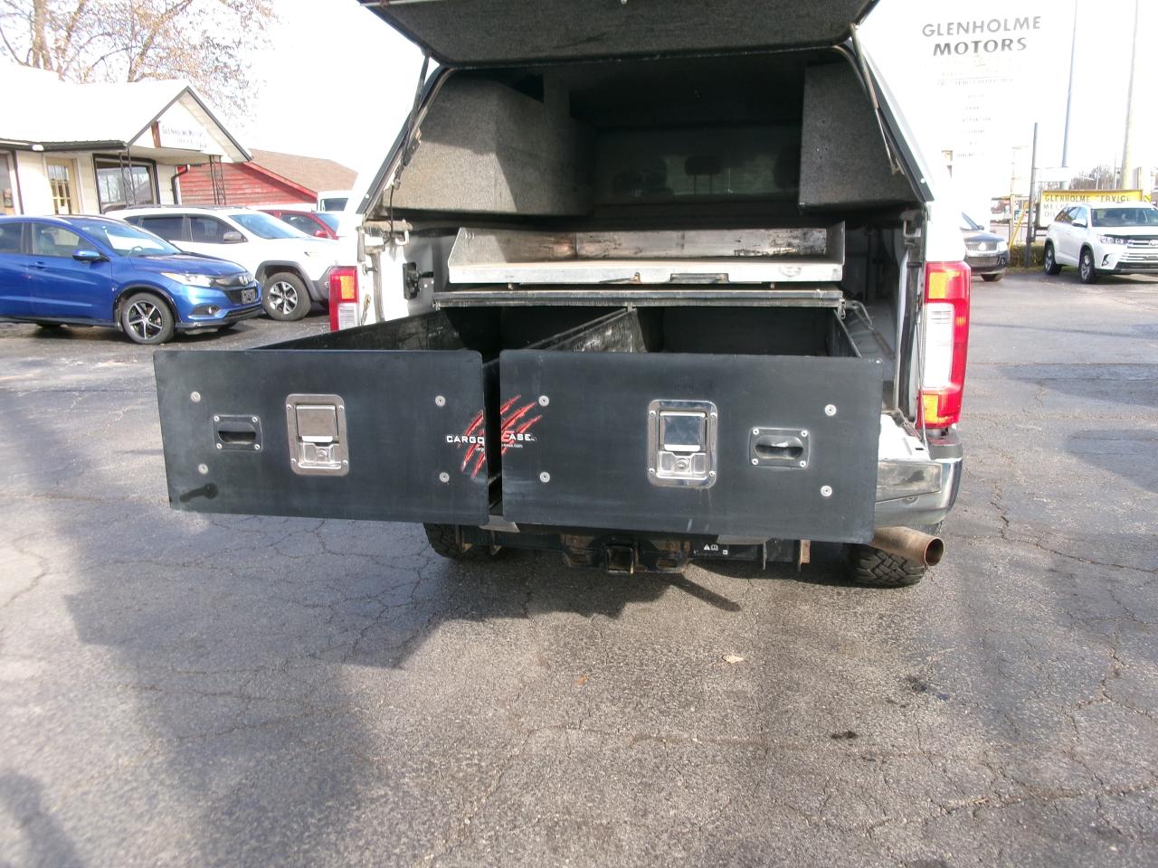 2019 Ford SUPER DUTY F-250 SRW XLT  4x4 Crew Cab - Photo #18