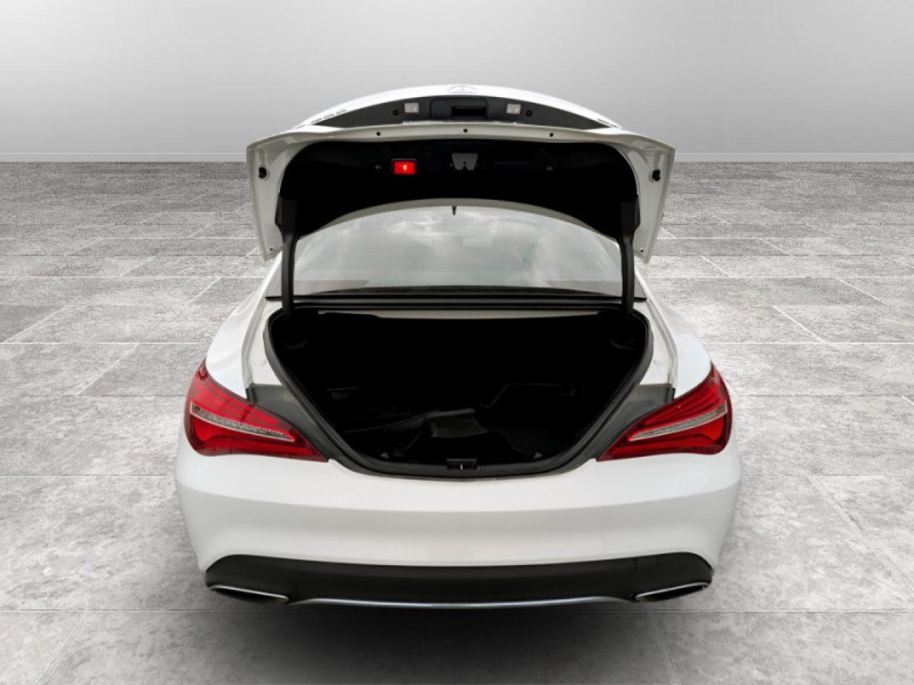 2018 Mercedes-Benz CLA-Class 250 4MATIC®  **ULTRA LOW KMS** Photo