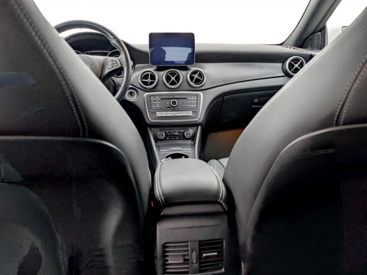 2018 Mercedes-Benz CLA-Class 250 4MATIC®  **ULTRA LOW KMS** Photo