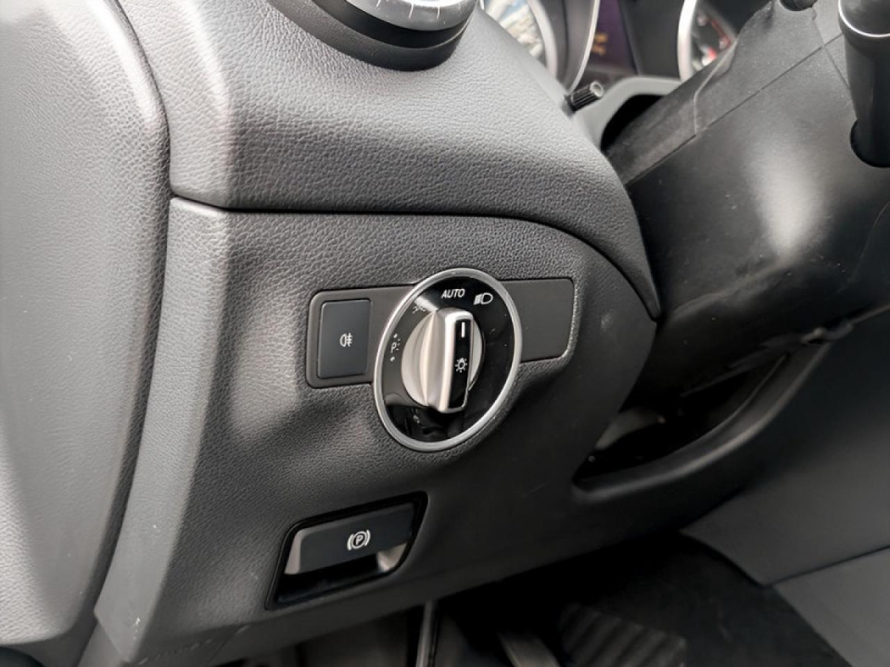 2018 Mercedes-Benz CLA-Class 250 4MATIC®  **ULTRA LOW KMS** Photo