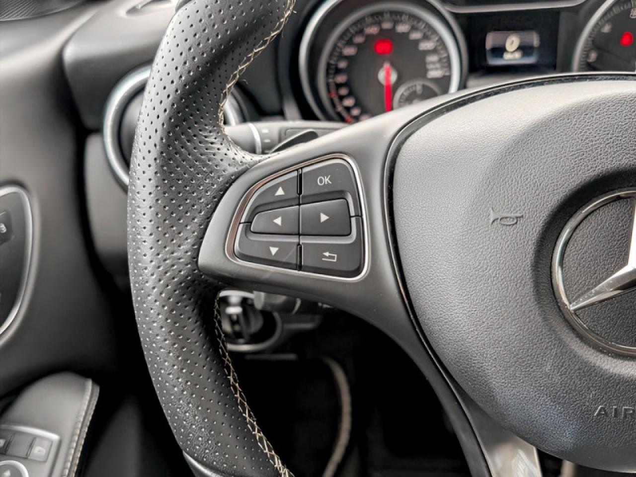 2018 Mercedes-Benz CLA-Class 250 4MATIC®  **ULTRA LOW KMS** Photo